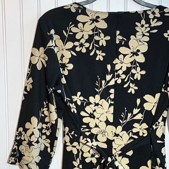 Giorgio Fiotline dress women’s size large flower core vneck tie waist 3/4 sleeve - Picture 9 of 12